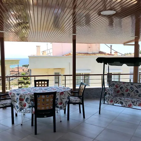 Izmir/ozdere Deniz Ve Orman Manzarali Ev 奥兹德雷
